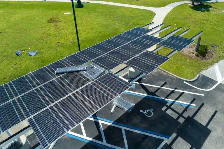 les avantages d une ombriere photovoltaique sur parking pour les professionnels 1
